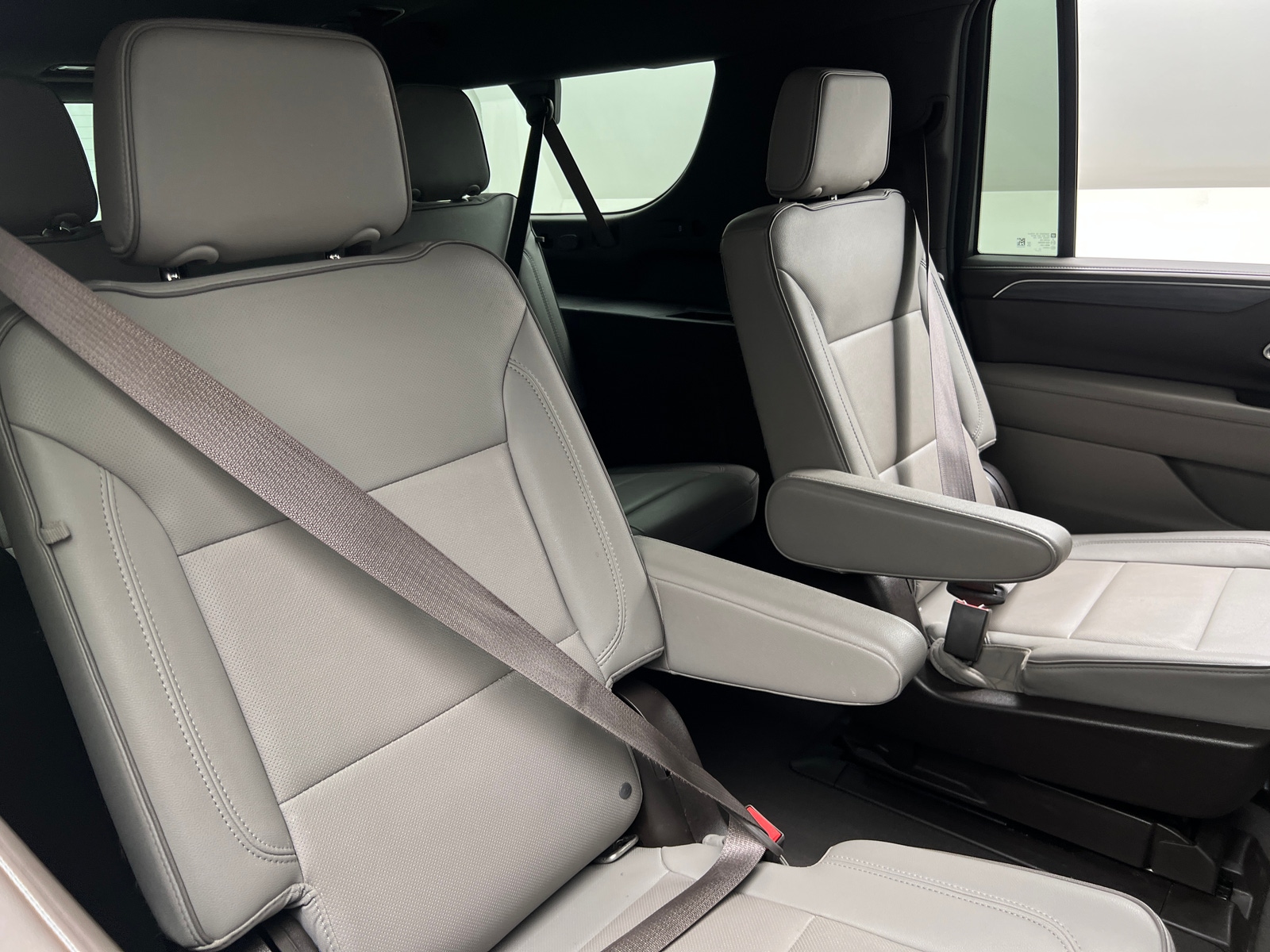 Thumbnail: 2022 GMC Yukon XL - 5