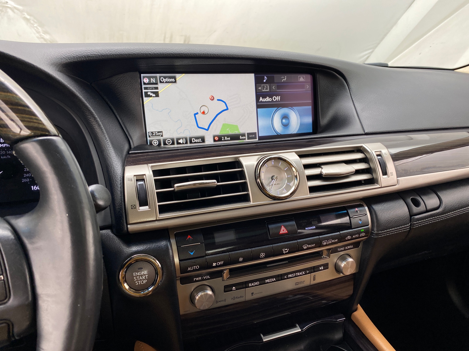 Thumbnail: 2015 Lexus LS - 3