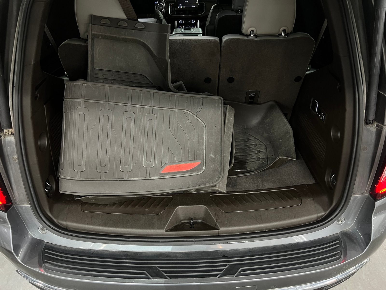 Thumbnail: 2021 GMC Yukon - 6