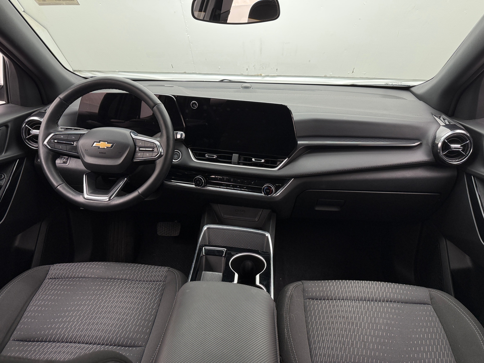 Thumbnail: 2025 Chevrolet Equinox - 3