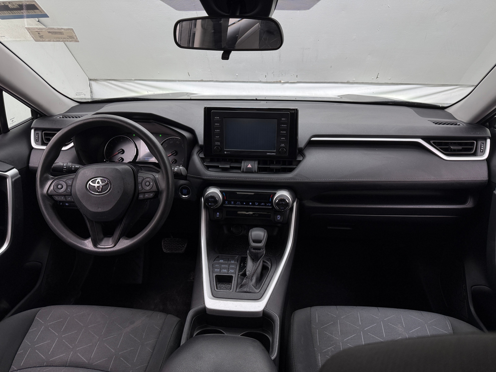 Thumbnail: 2020 Toyota RAV4 - 3