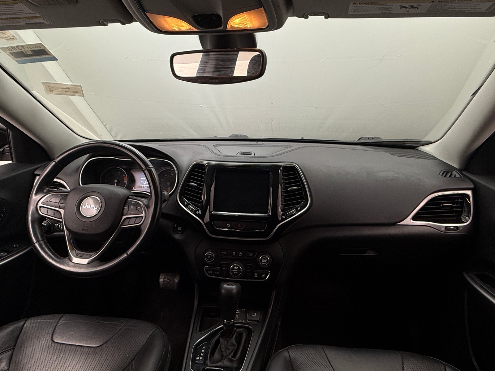 Thumbnail: 2019 Jeep Cherokee - 3