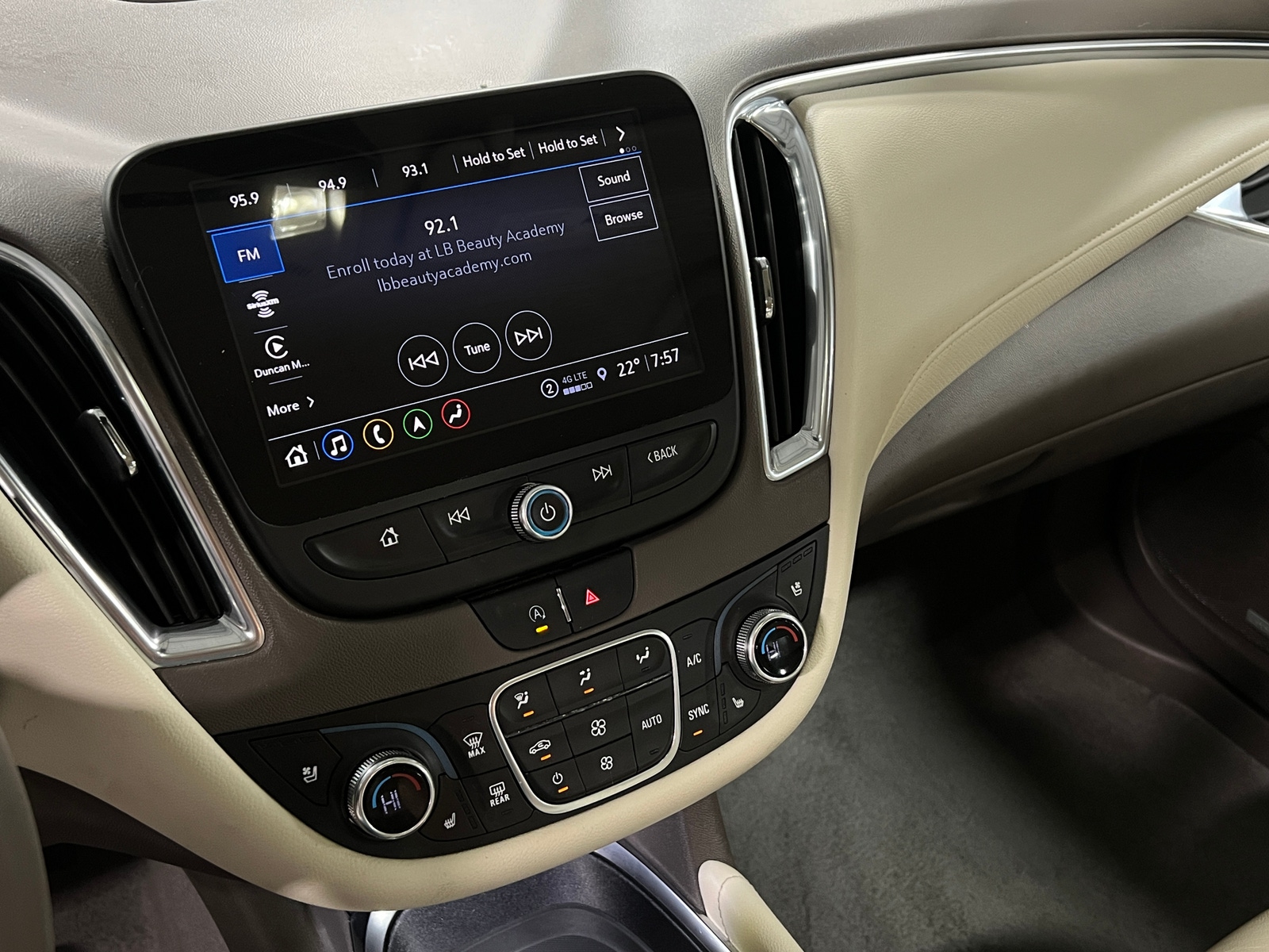 Thumbnail: 2024 Chevrolet Malibu - 3