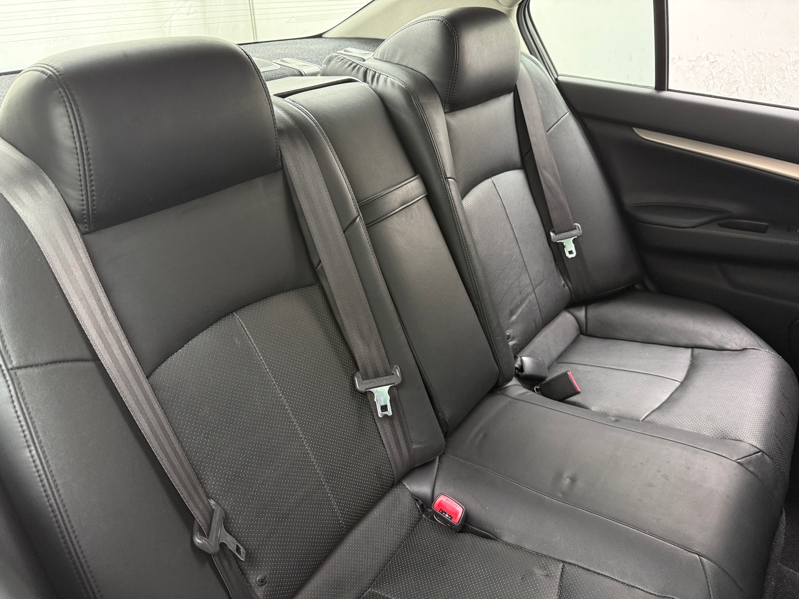 Thumbnail: 2010 INFINITI G37 - 5