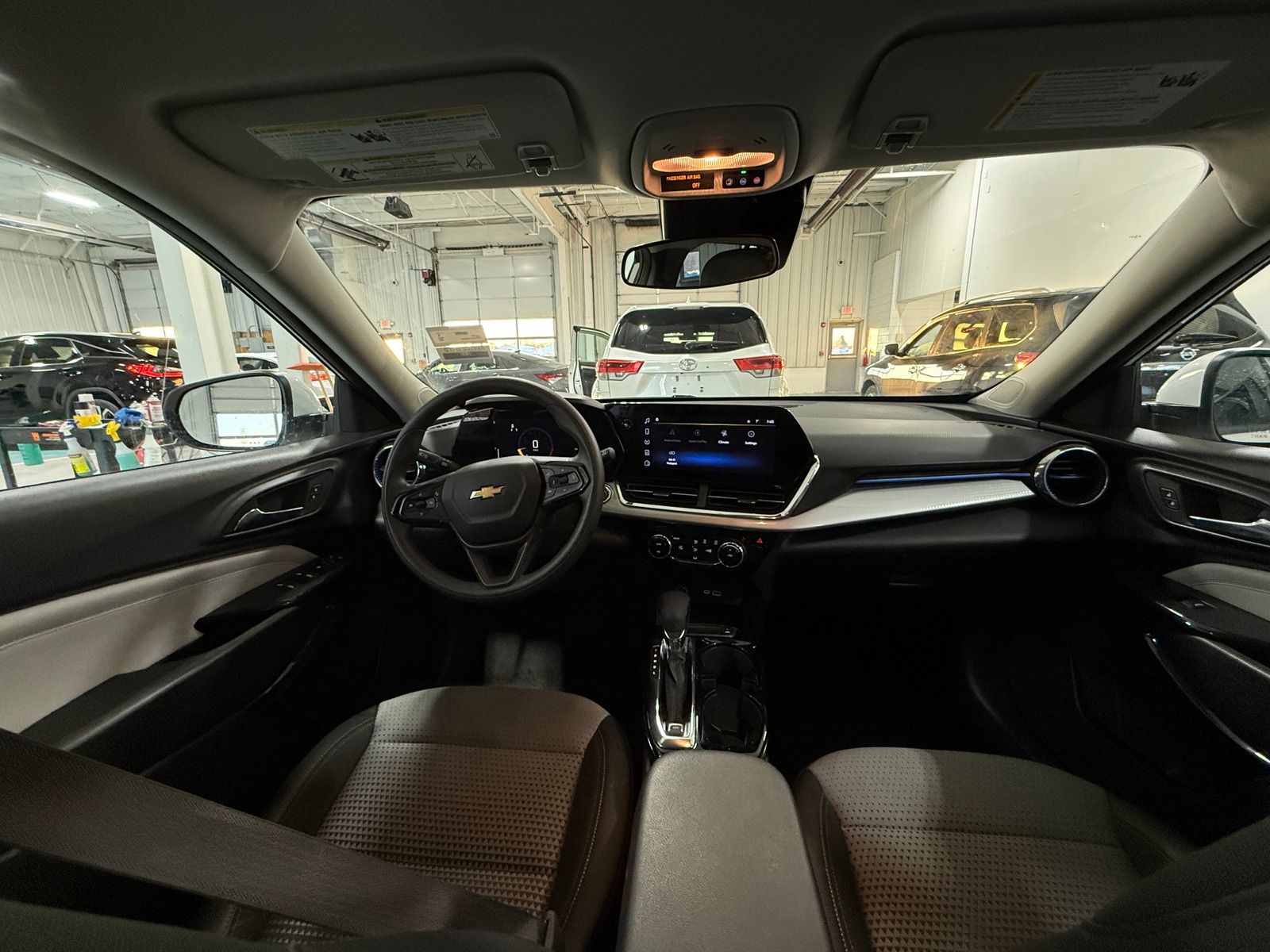 Thumbnail: 2025 Chevrolet Trax - 3