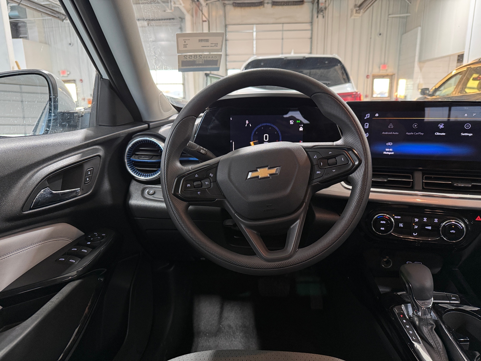 Thumbnail: 2025 Chevrolet Trax - 5