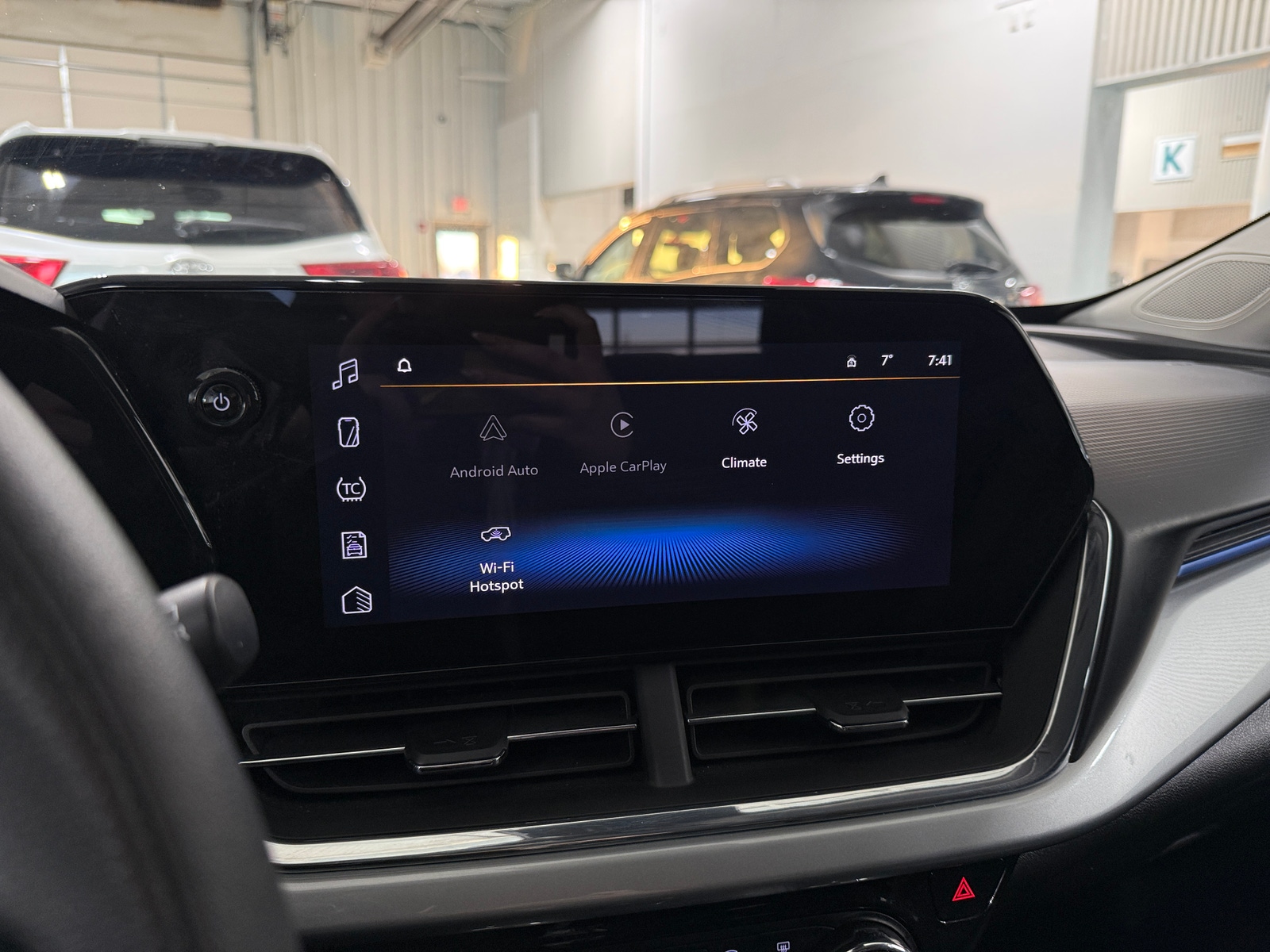 Thumbnail: 2025 Chevrolet Trax - 4