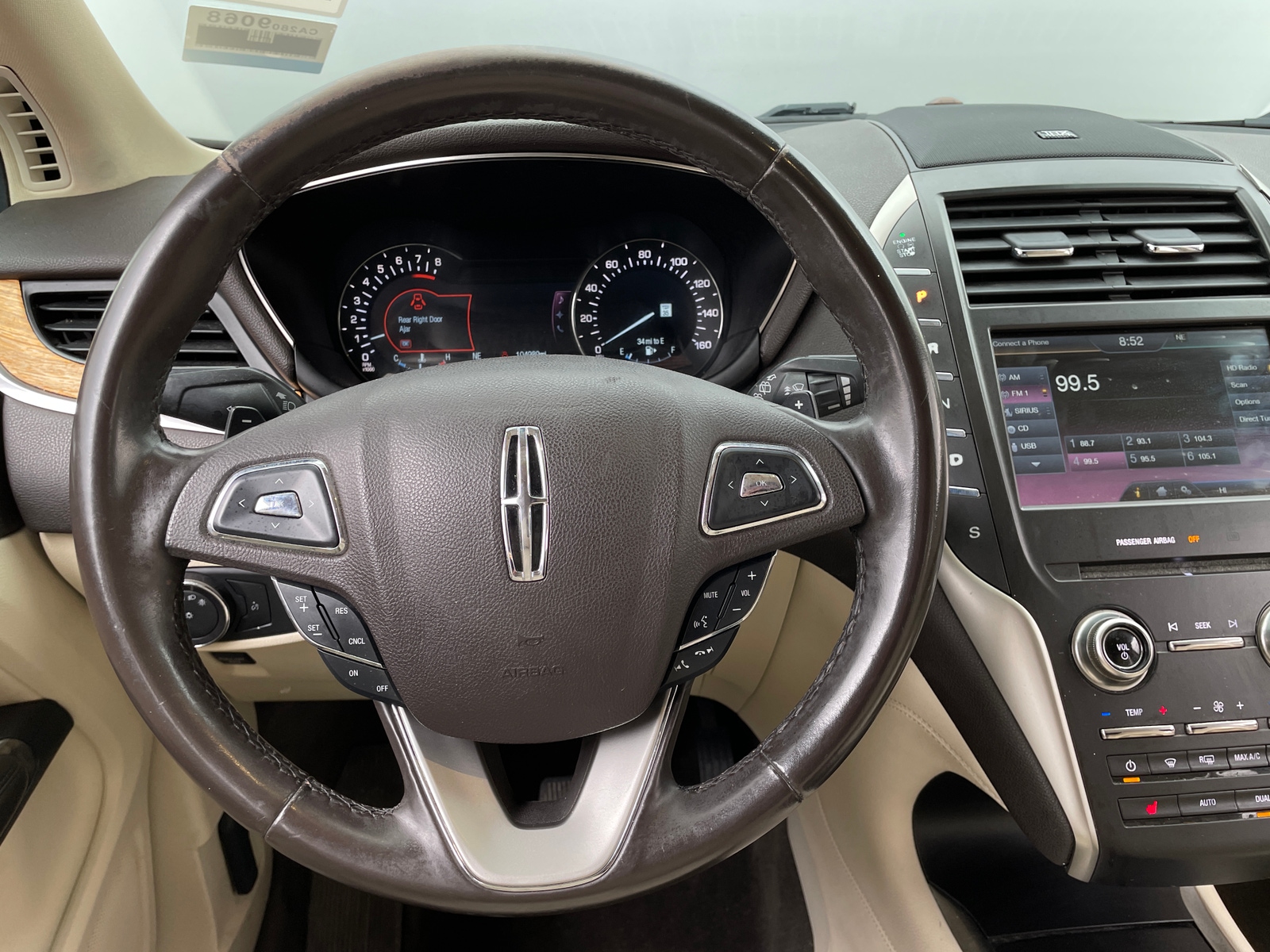 Thumbnail: 2015 Lincoln MKC - 4