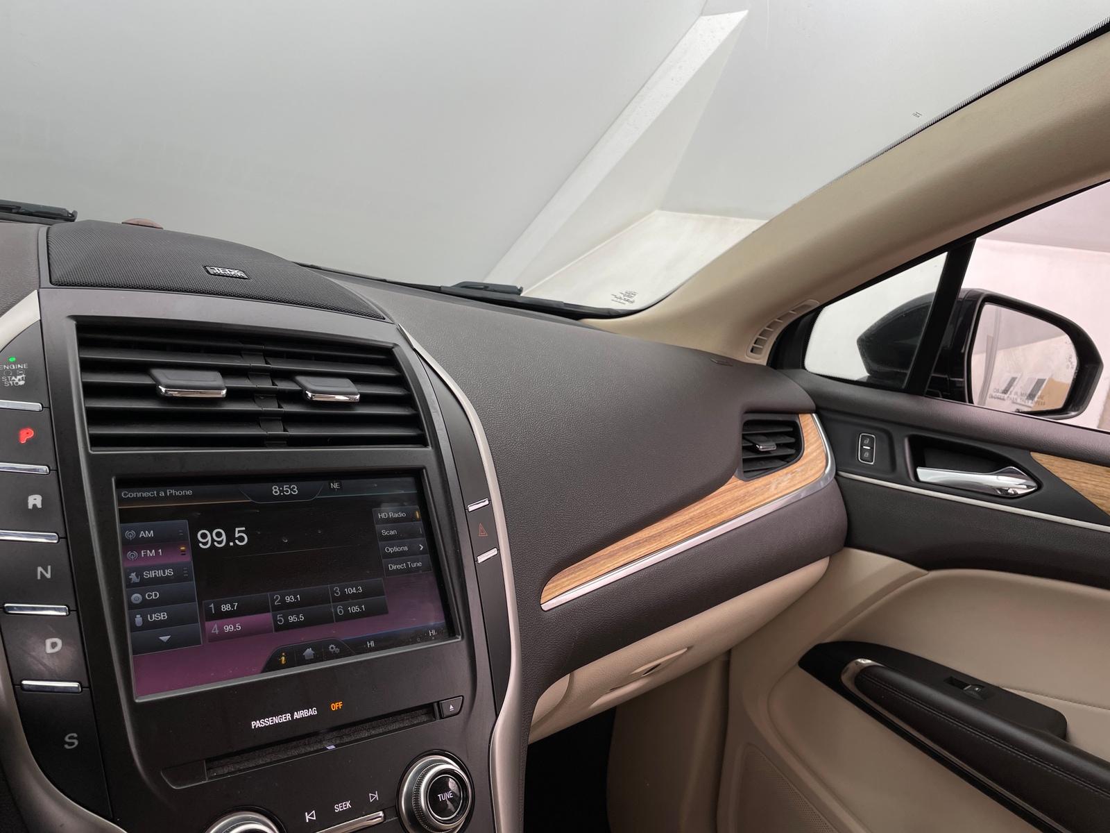 Thumbnail: 2015 Lincoln MKC - 3