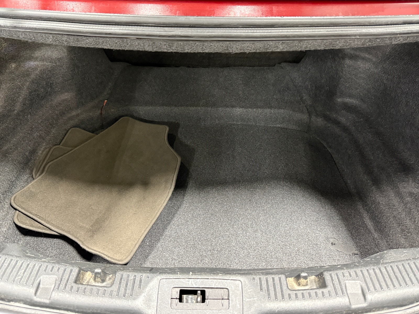 Thumbnail: 2014 Lincoln MKS - 6