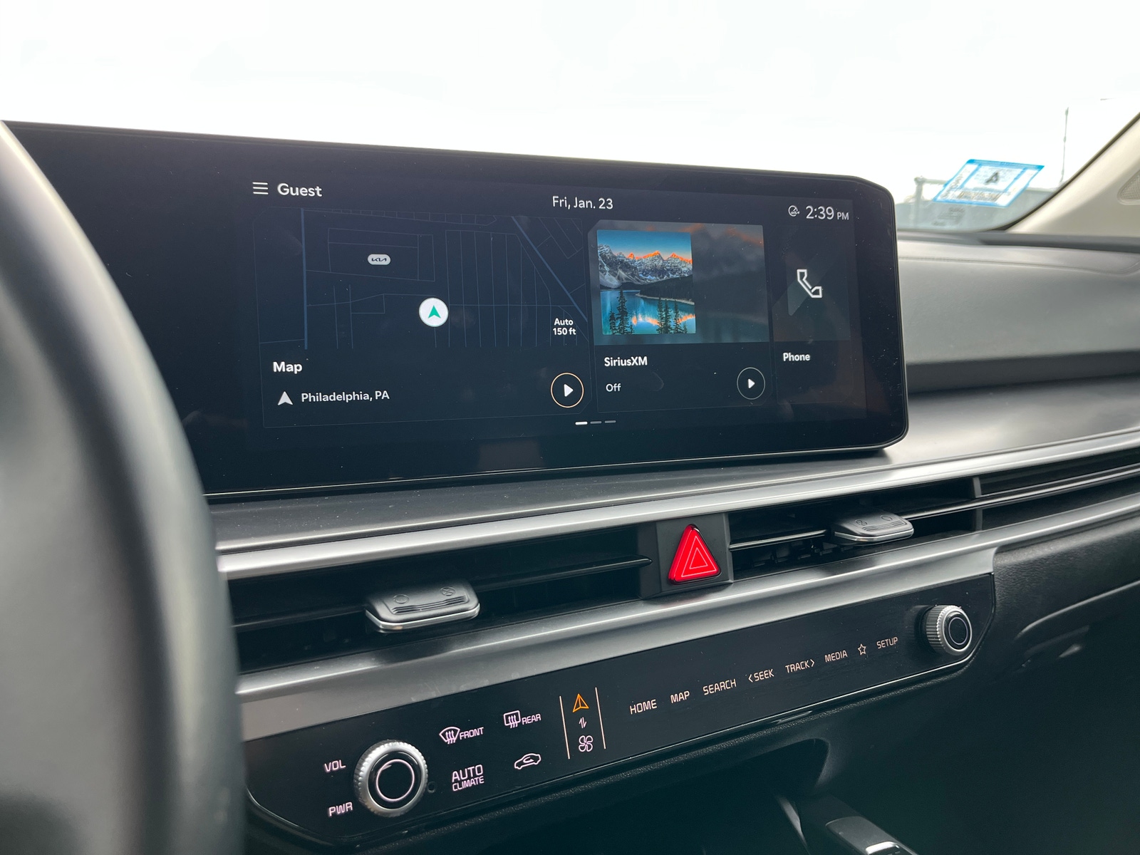 Thumbnail: 2024 Kia Sorento - 3