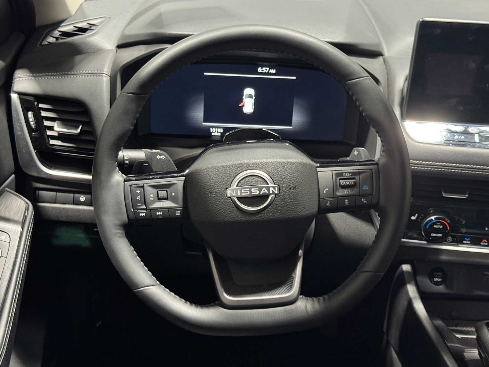 Thumbnail: 2025 Nissan Rogue - 4