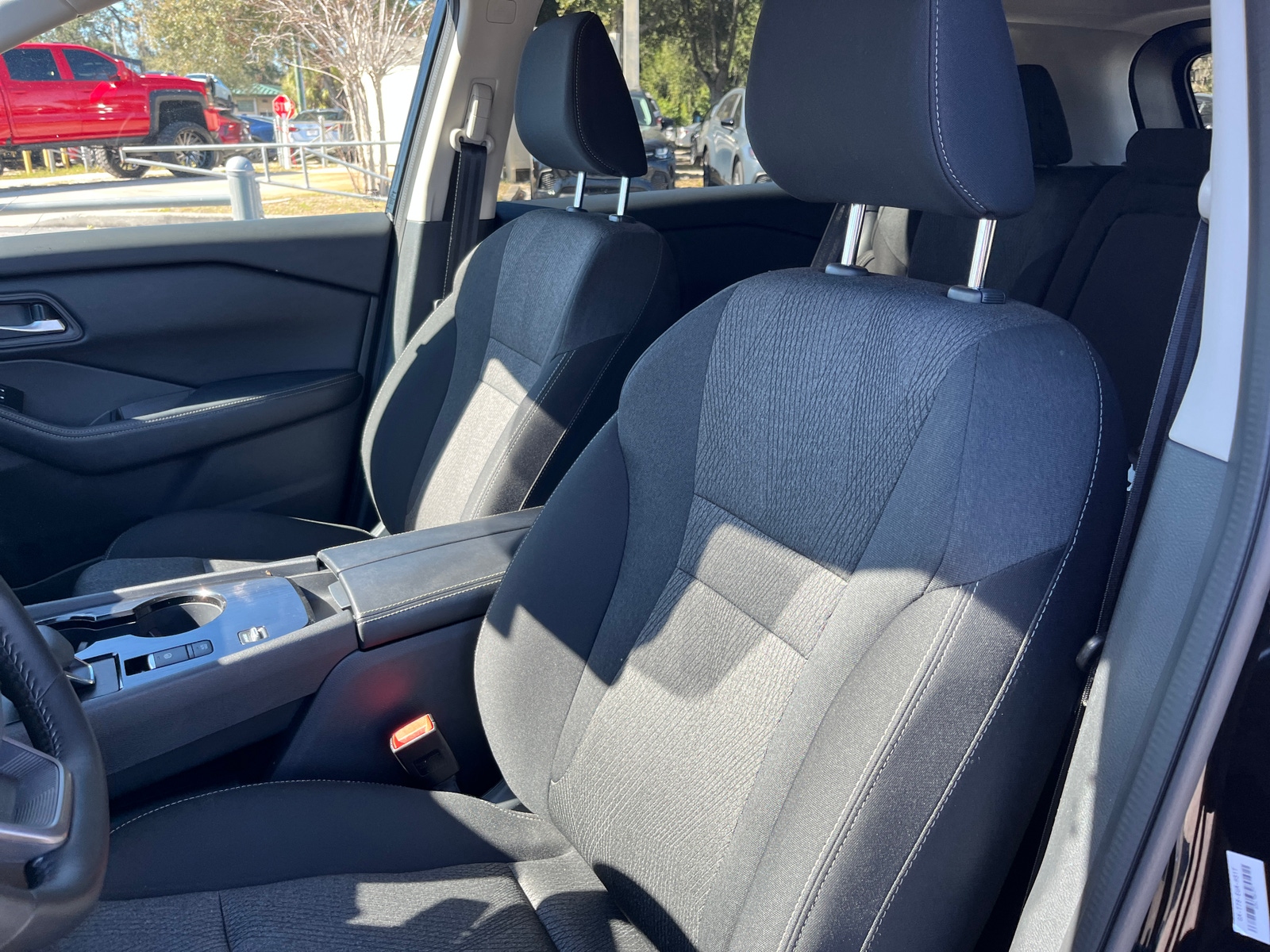 Thumbnail: 2025 Nissan Rogue - 2