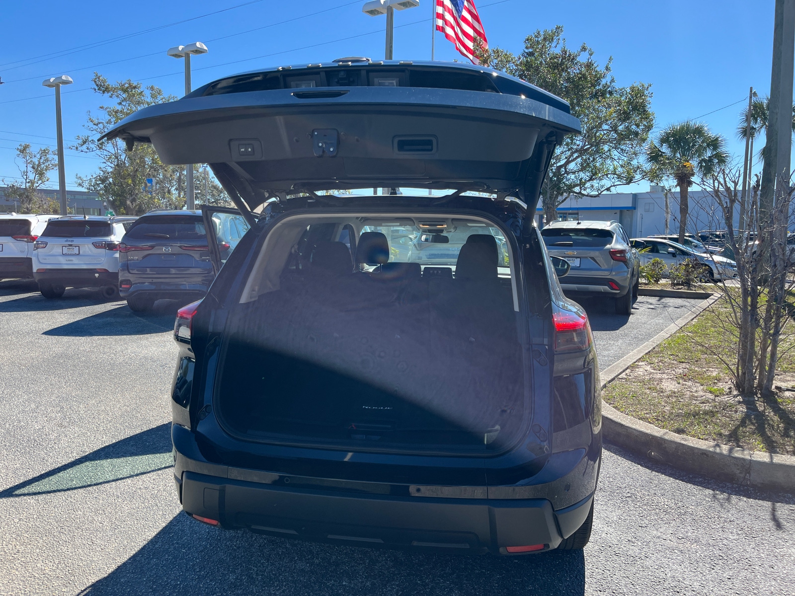 Thumbnail: 2025 Nissan Rogue - 6