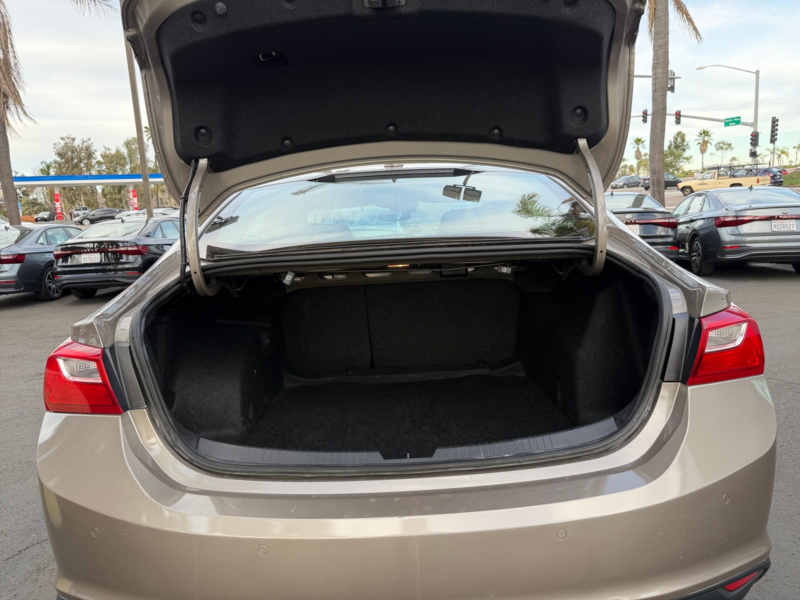 Thumbnail: 2024 Chevrolet Malibu - 6