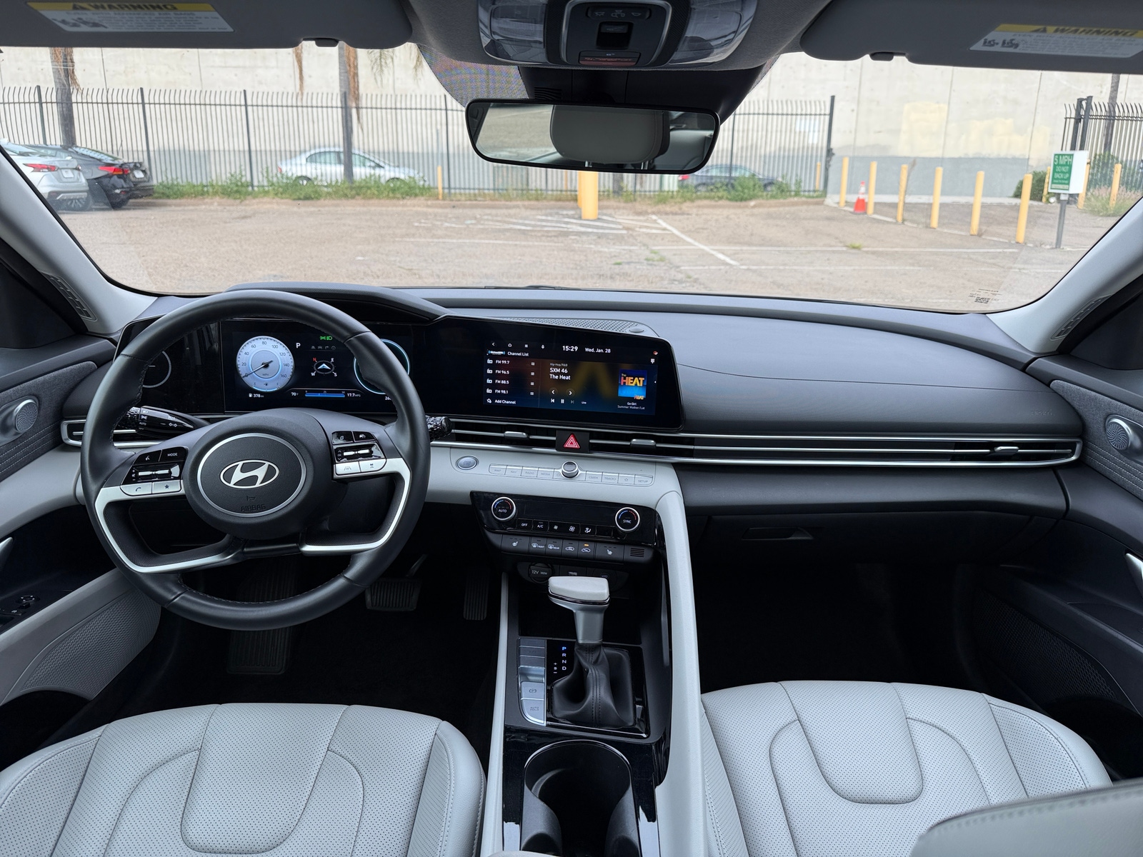 Thumbnail: 2025 Hyundai Elantra - 3