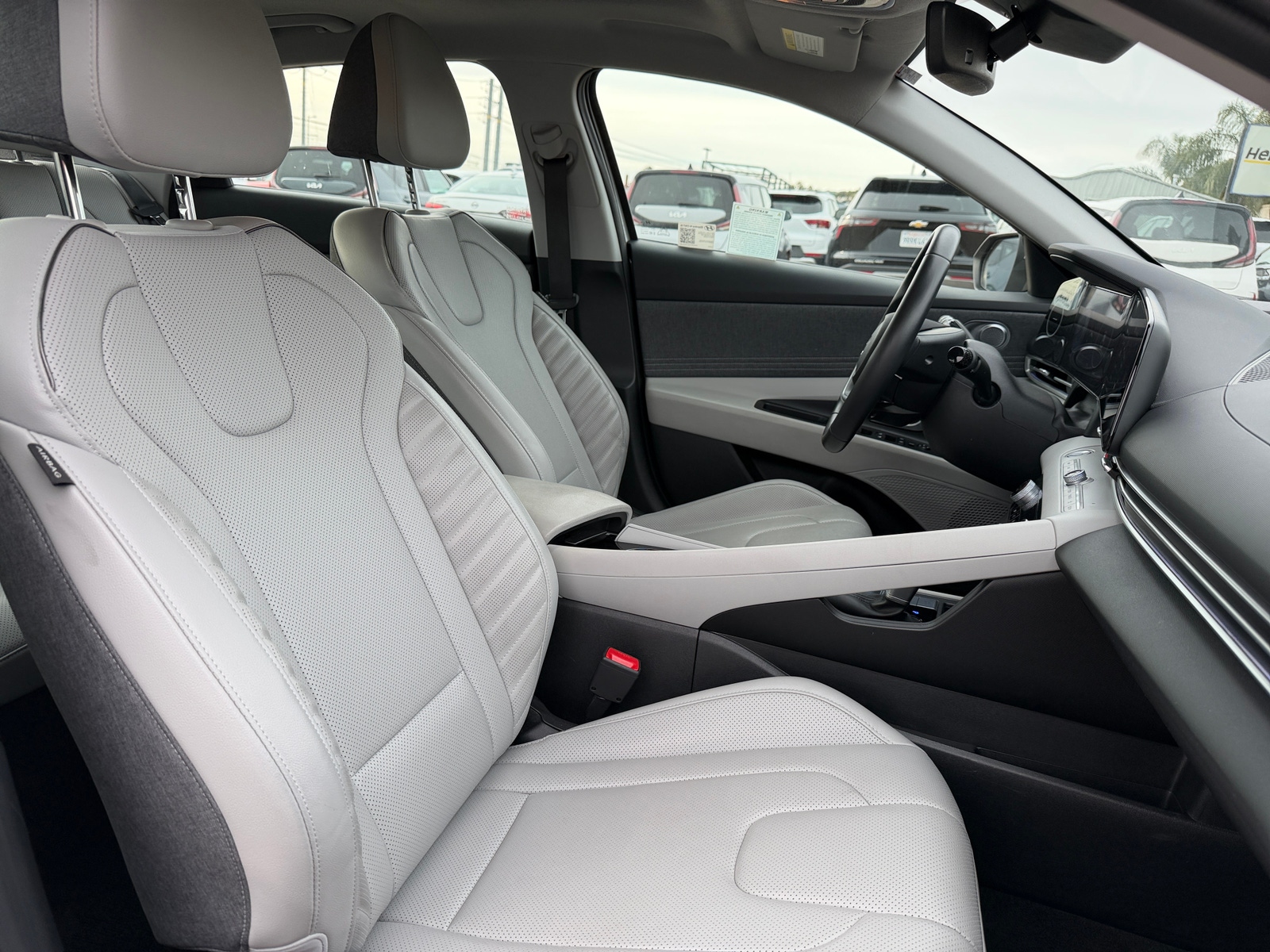 Thumbnail: 2025 Hyundai Elantra - 2