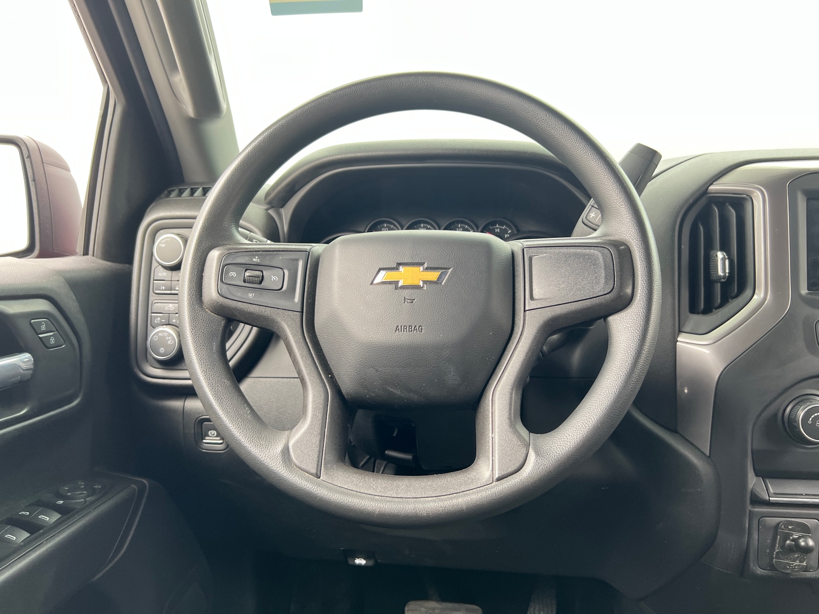 Thumbnail: 2020 Chevrolet Silverado 1500 - 5
