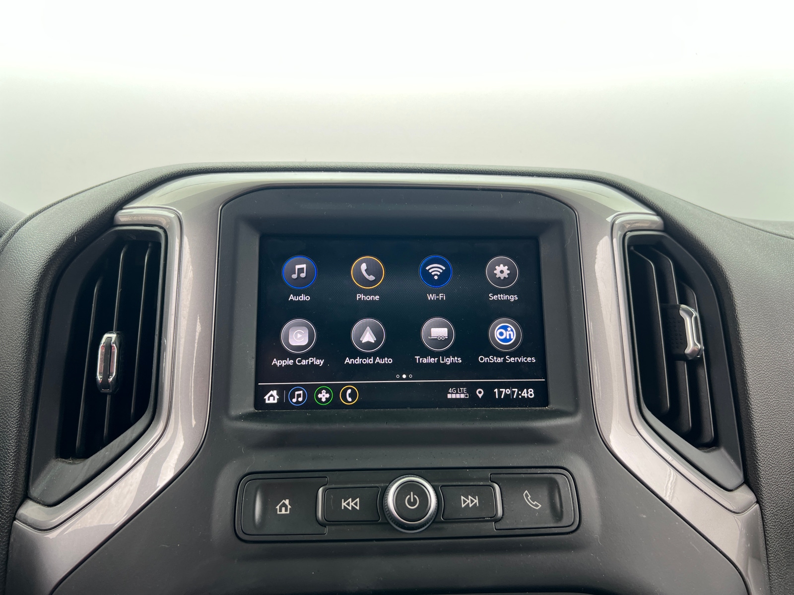 Thumbnail: 2020 Chevrolet Silverado 1500 - 4