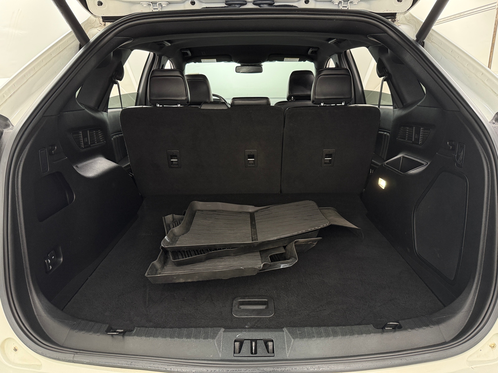 Thumbnail: 2023 Ford Edge - 6