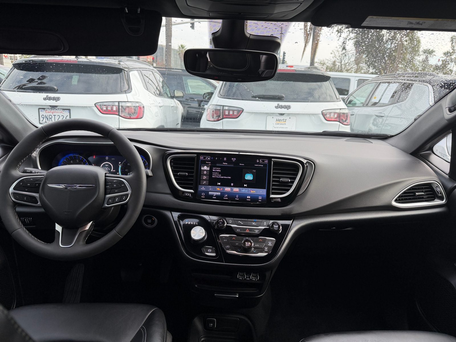 Thumbnail: 2025 Chrysler Pacifica - 2