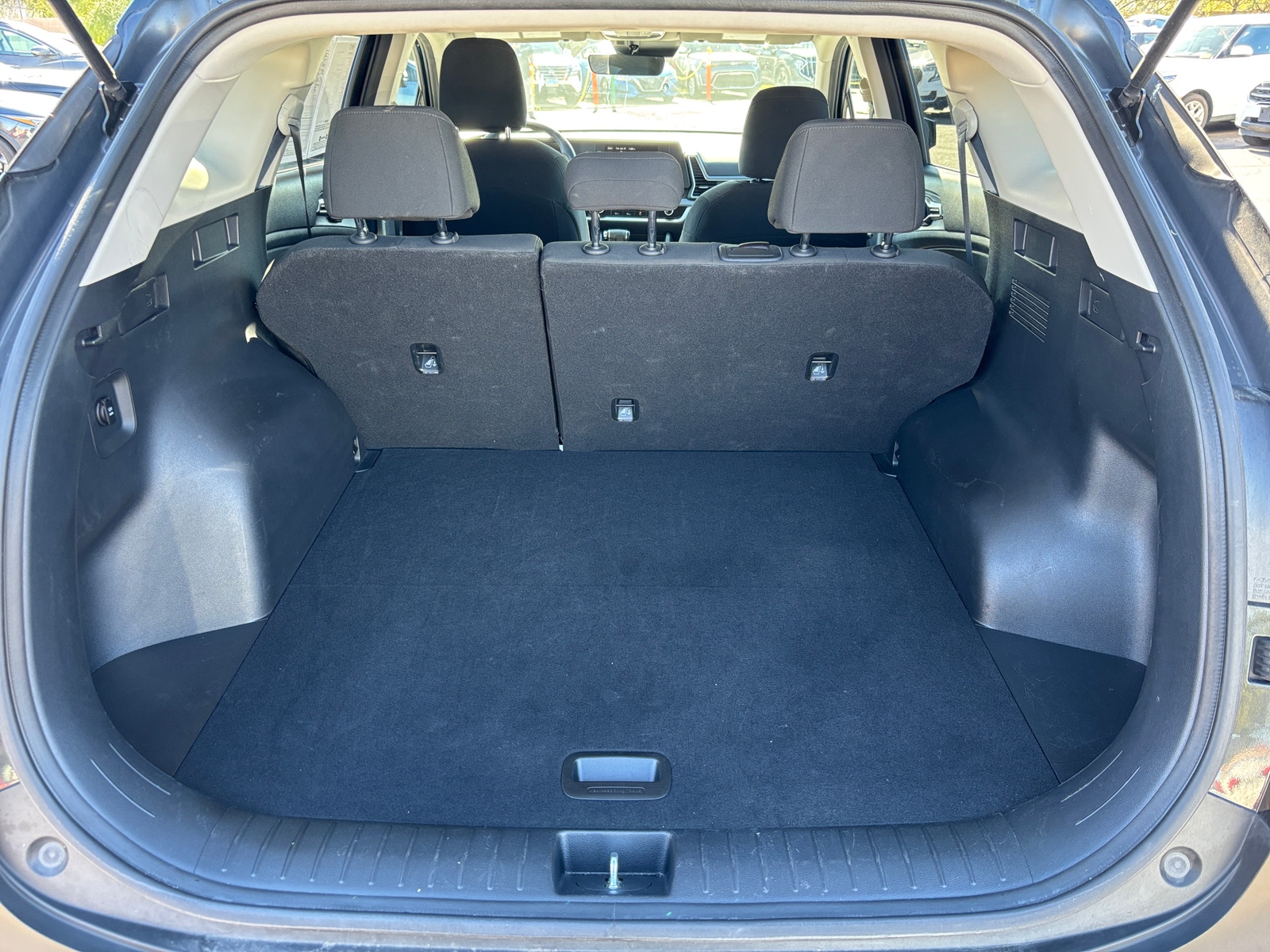 Thumbnail: 2025 Kia Sportage - 6