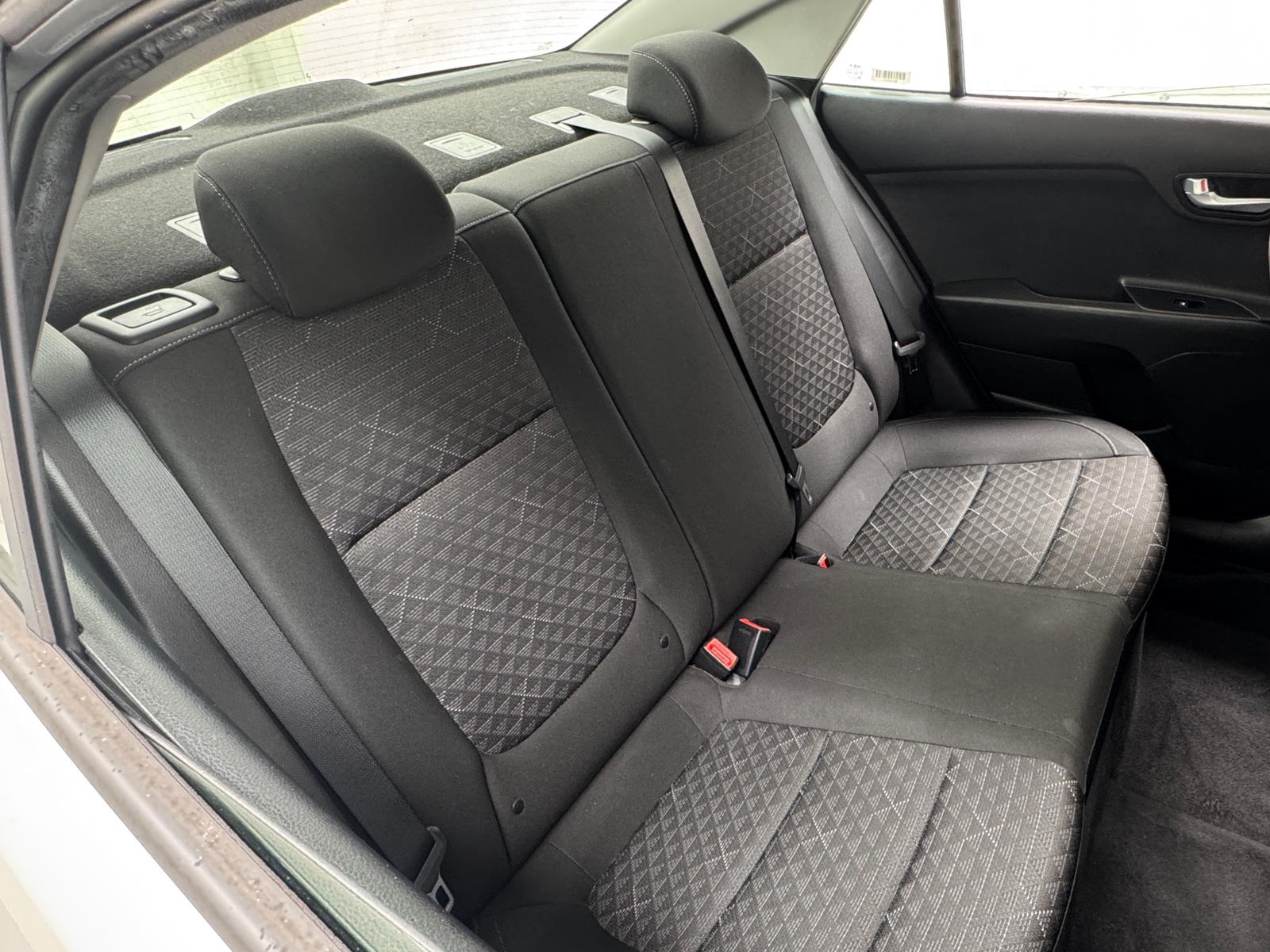 Thumbnail: 2022 Kia Rio - 6