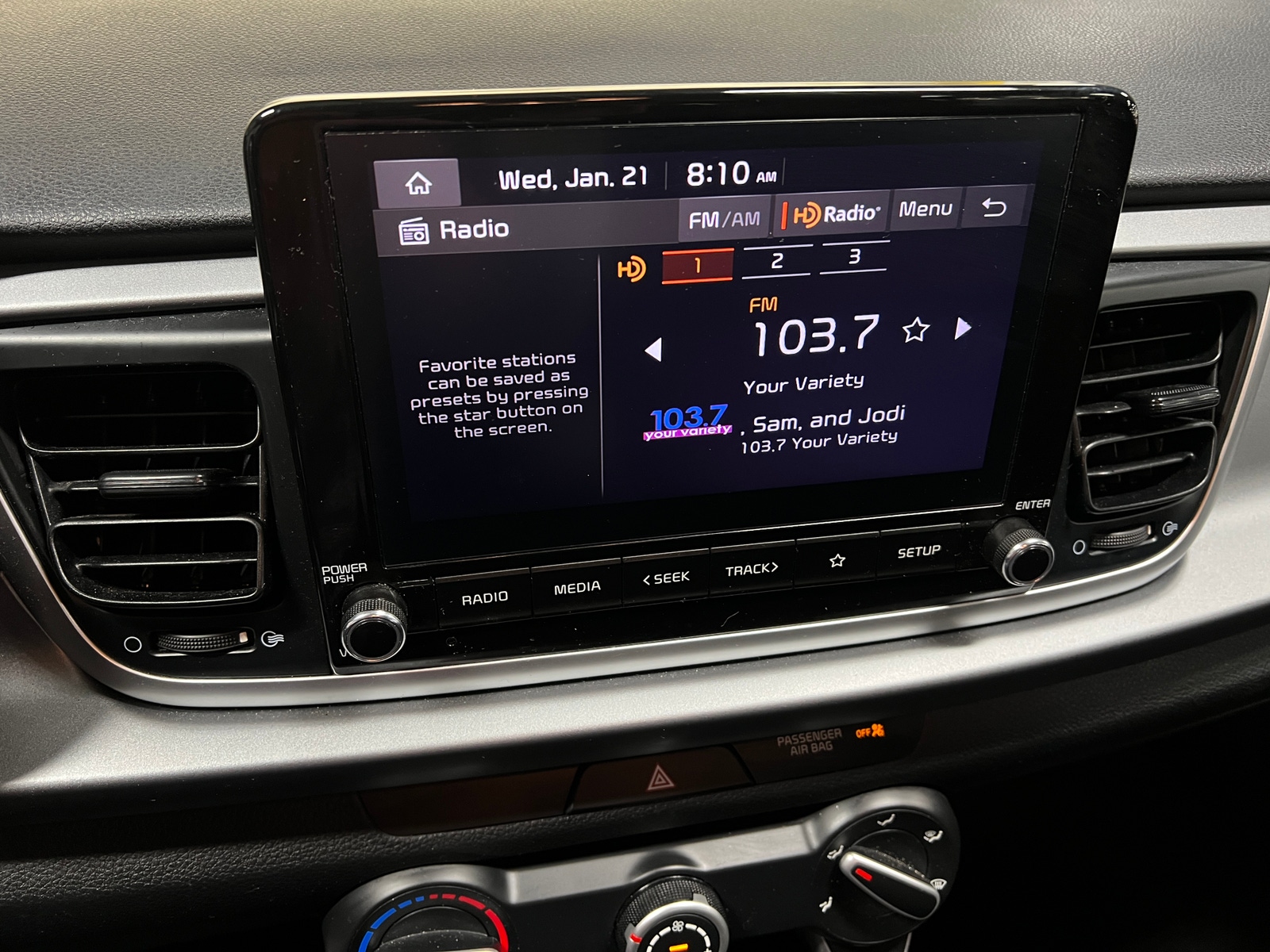 Thumbnail: 2022 Kia Rio - 4