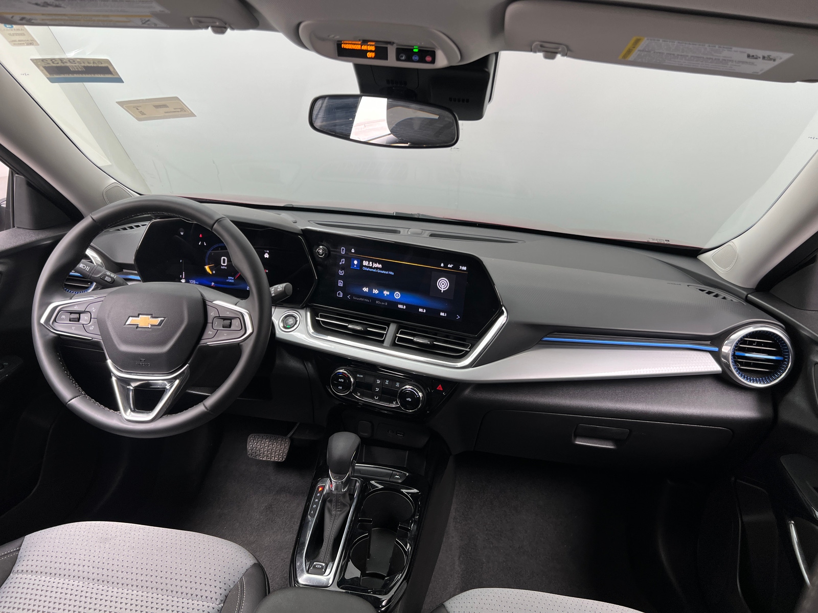 Thumbnail: 2025 Chevrolet Trax - 3