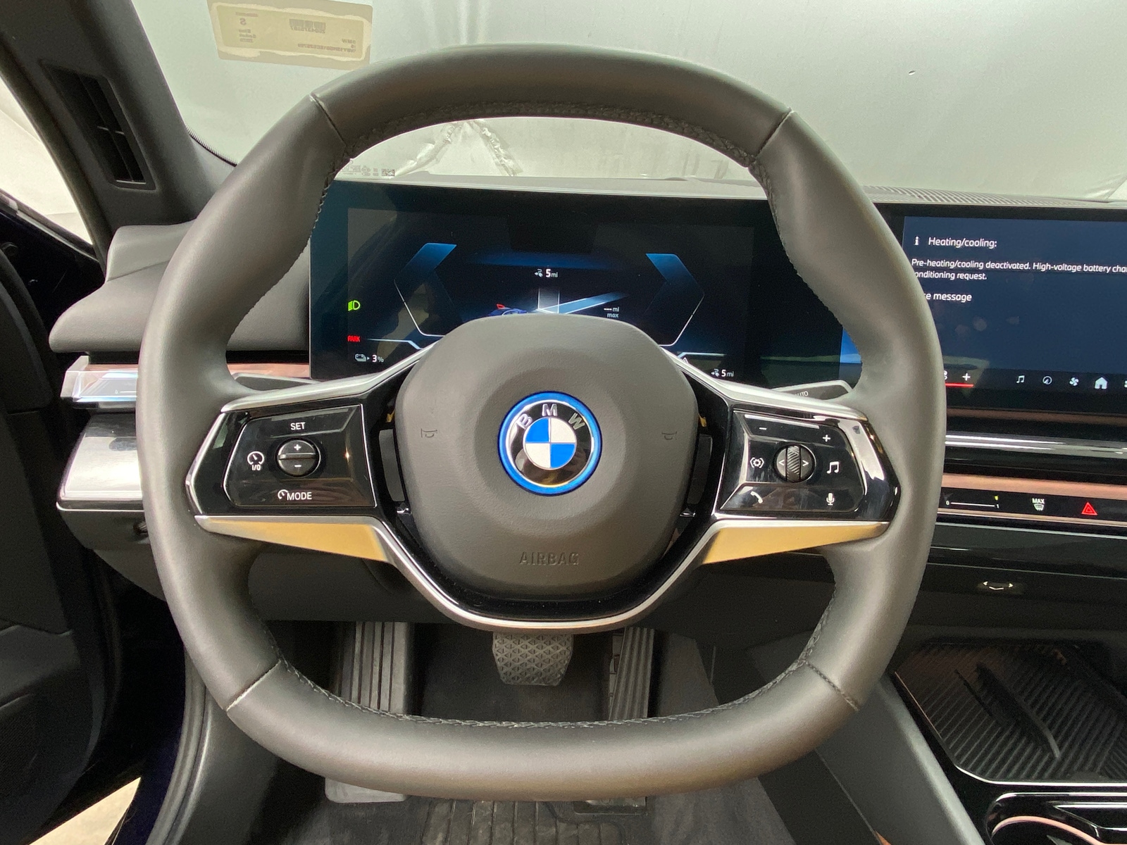 Thumbnail: 2025 BMW i5 - 4