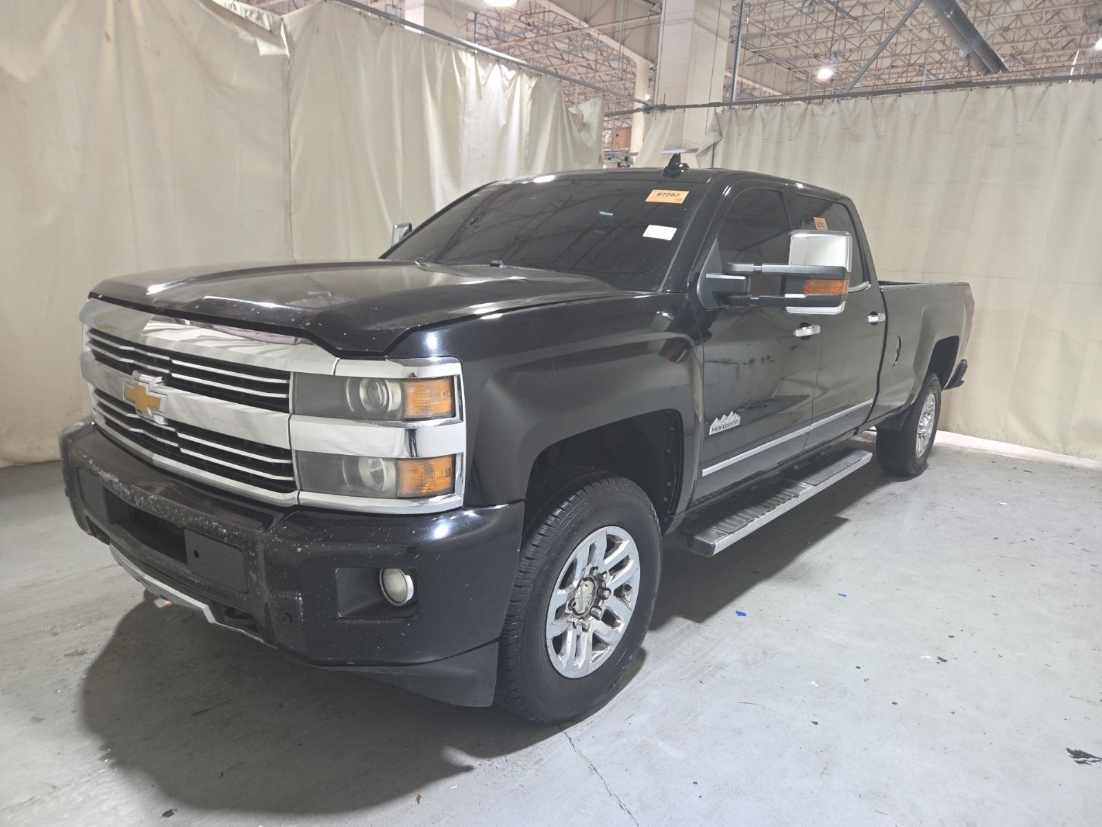 2015 Chevrolet Silverado 3500HD 4WD Crew Cab 167.7" High Country