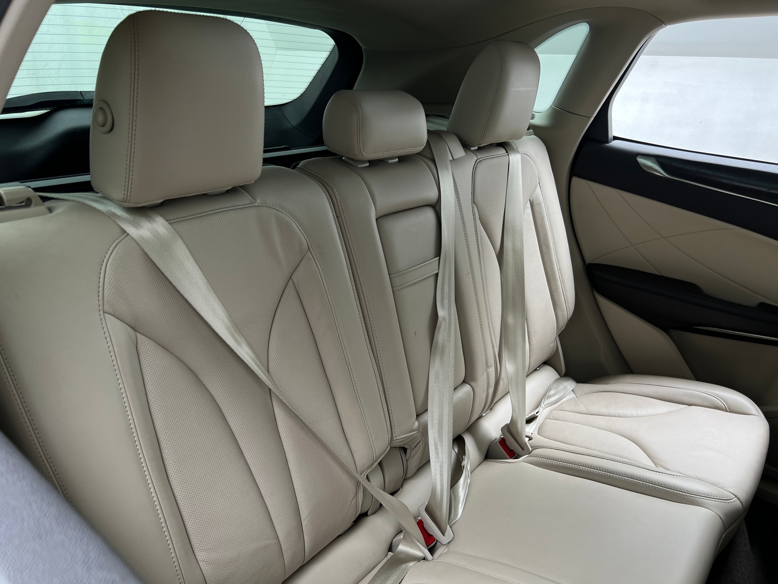 Thumbnail: 2017 Lincoln MKC - 5