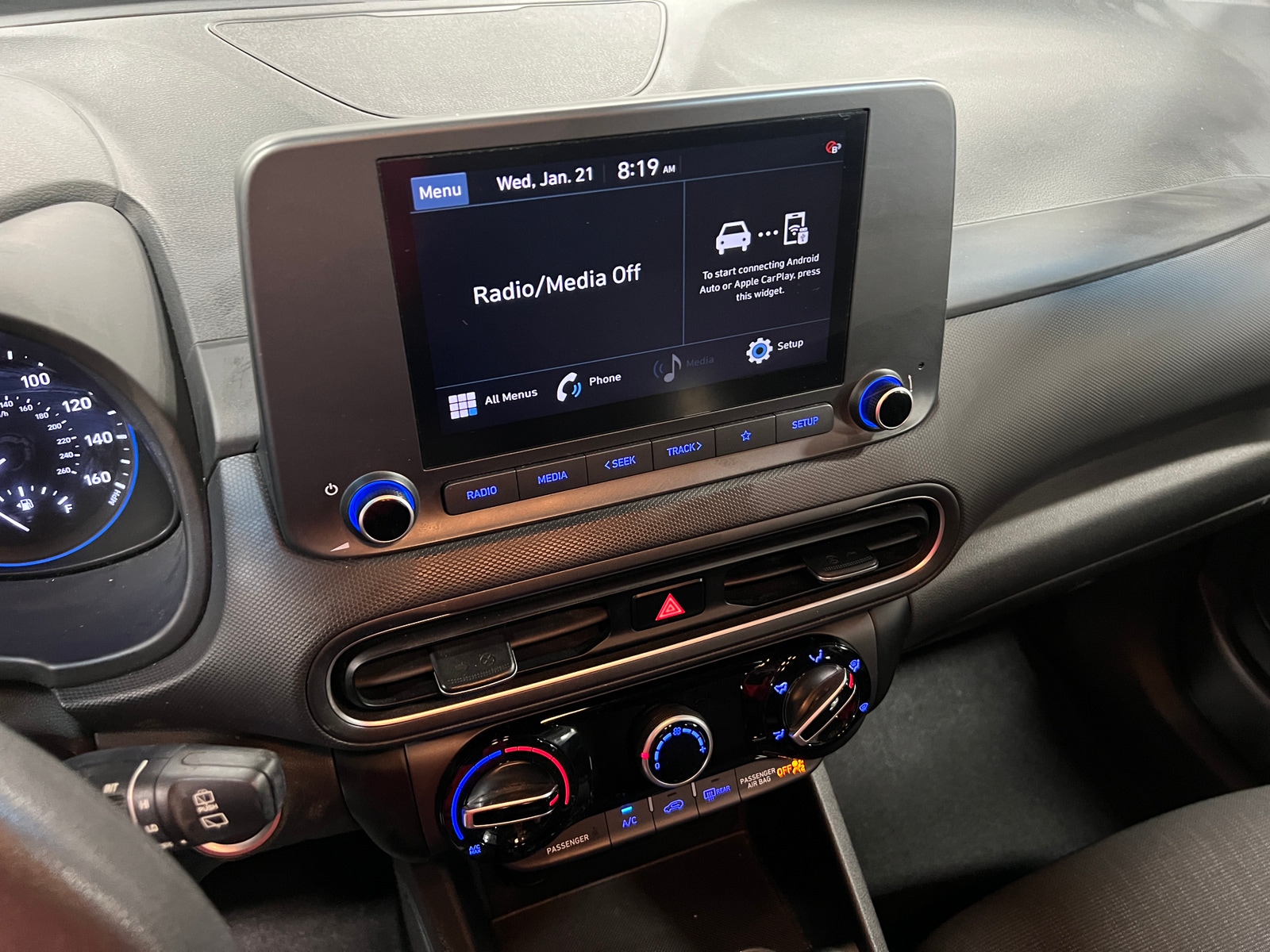 Thumbnail: 2022 Hyundai Kona - 4