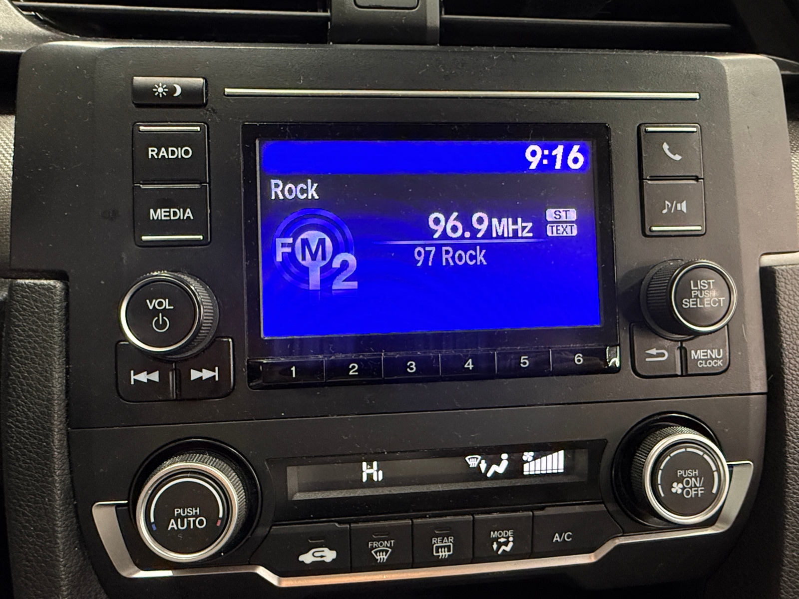 Thumbnail: 2020 Honda Civic - 4