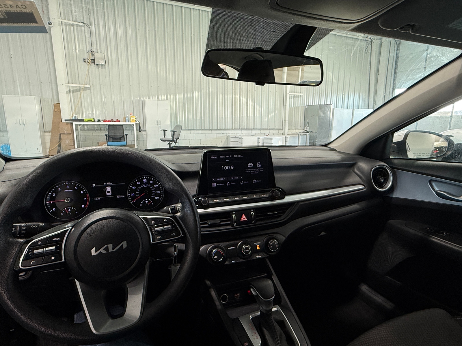 Thumbnail: 2024 Kia Forte - 3