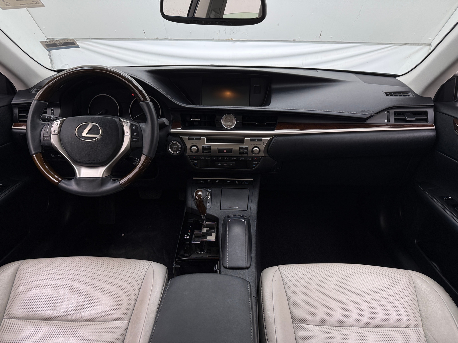 Thumbnail: 2014 Lexus ES - 2