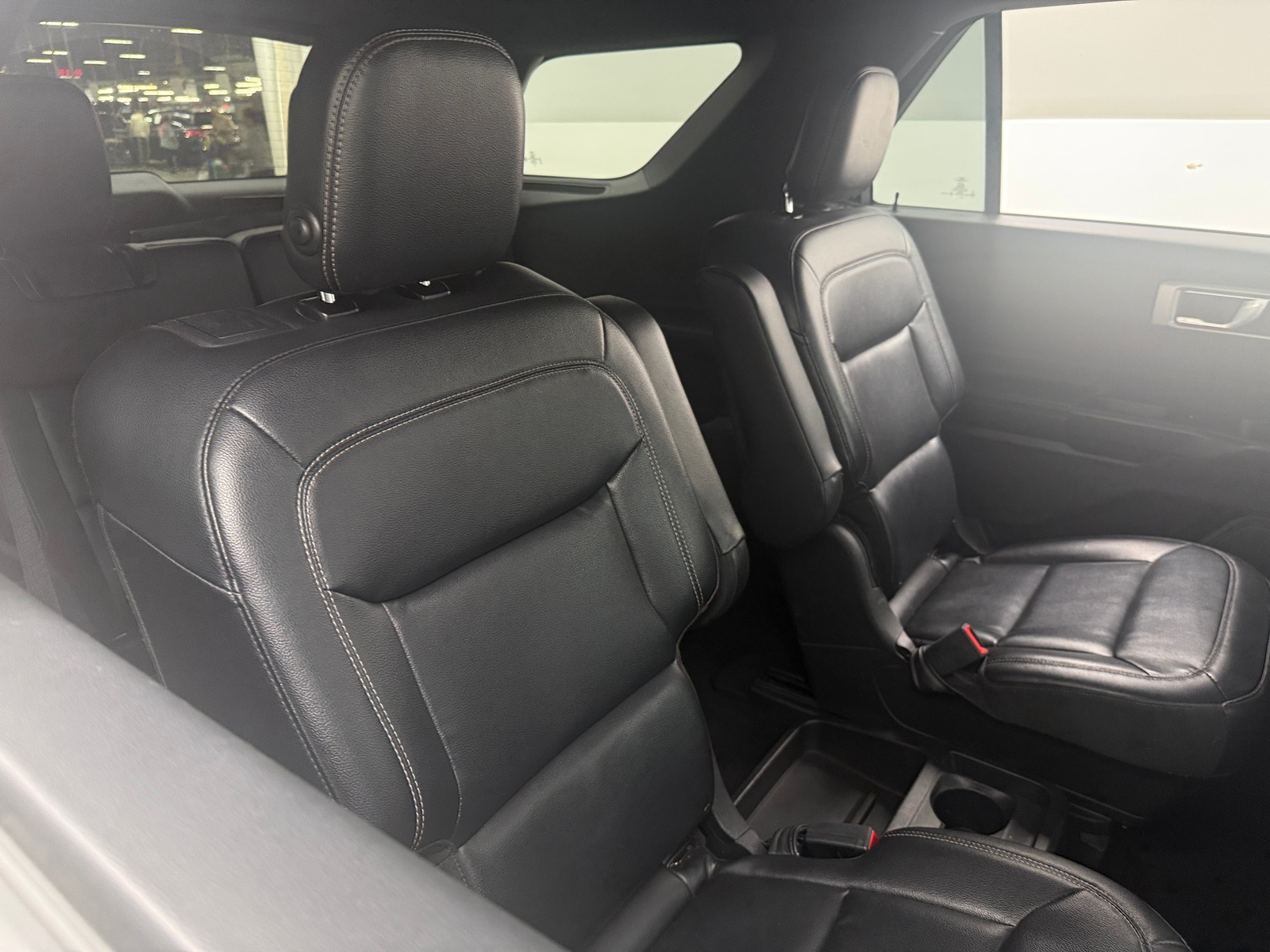 Thumbnail: 2020 Ford Explorer - 5