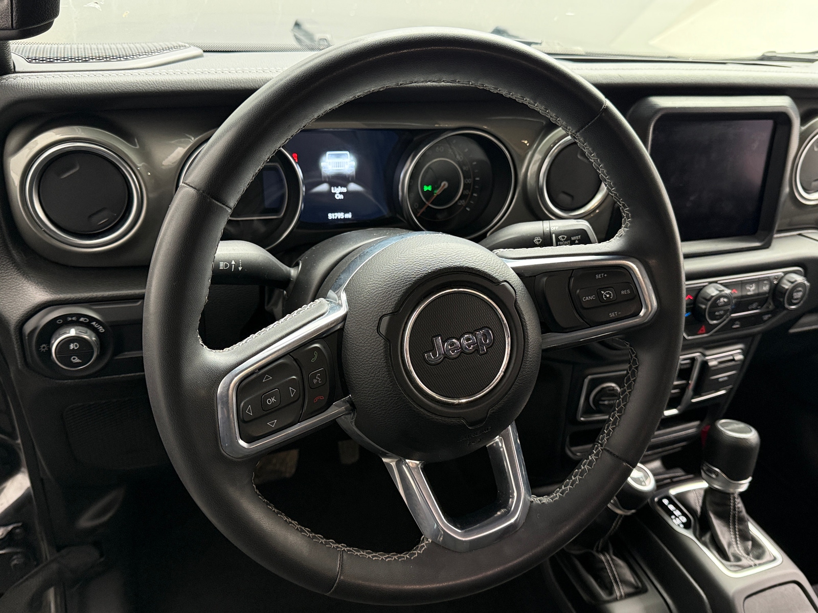 Thumbnail: 2023 Jeep Gladiator - 5