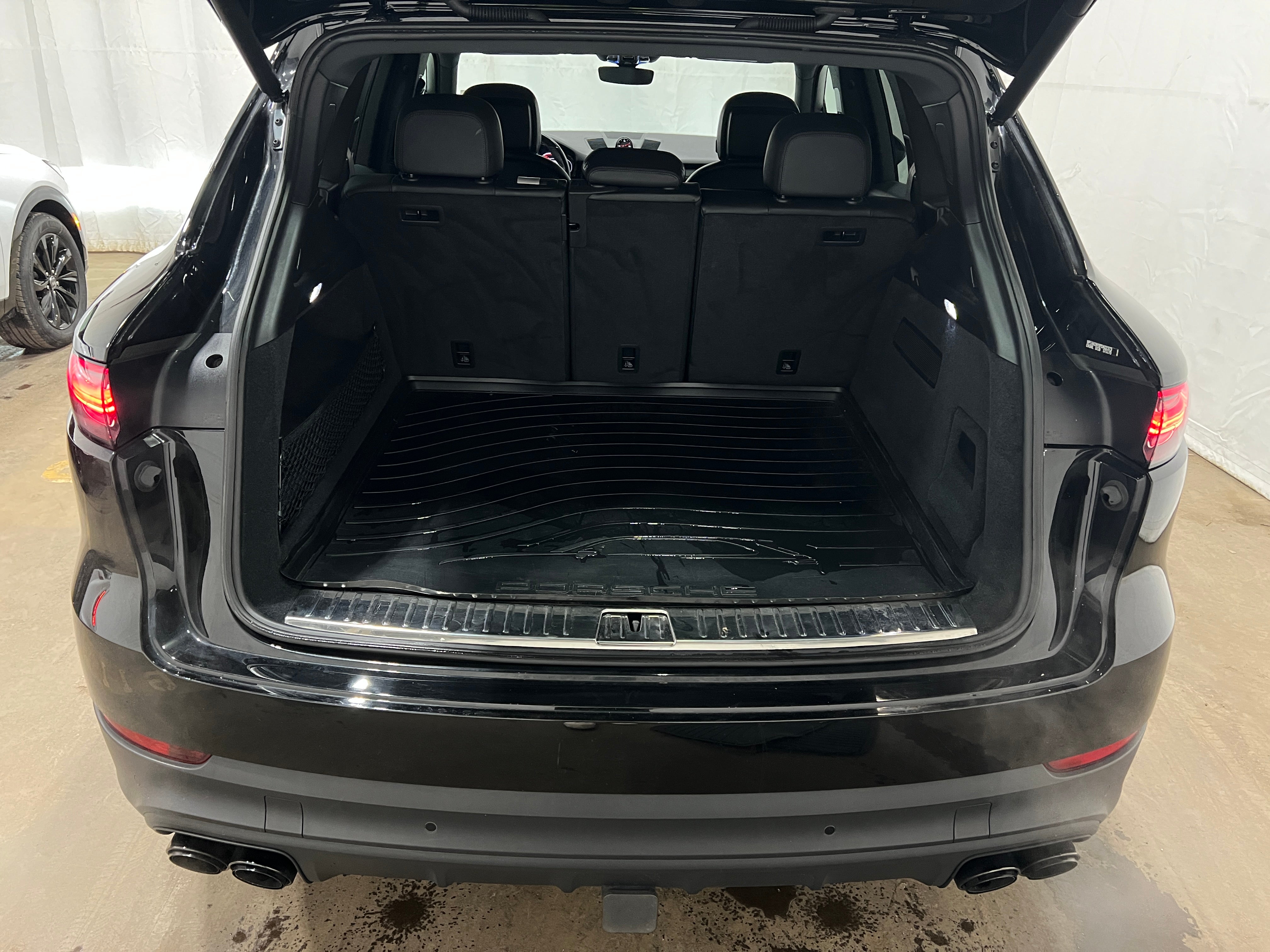 2023 Porsche Cayenne