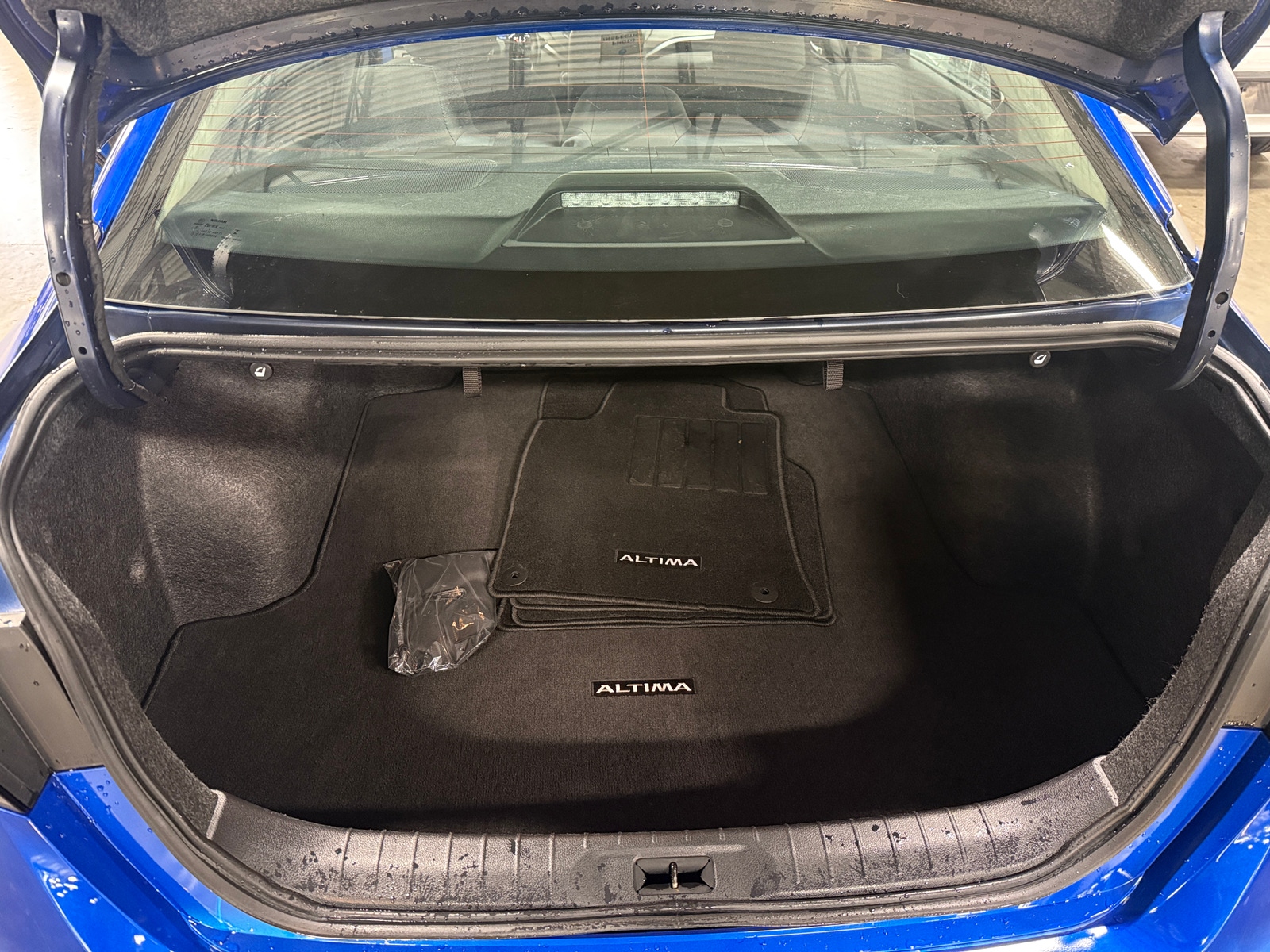 Thumbnail: 2025 Nissan Altima - 7