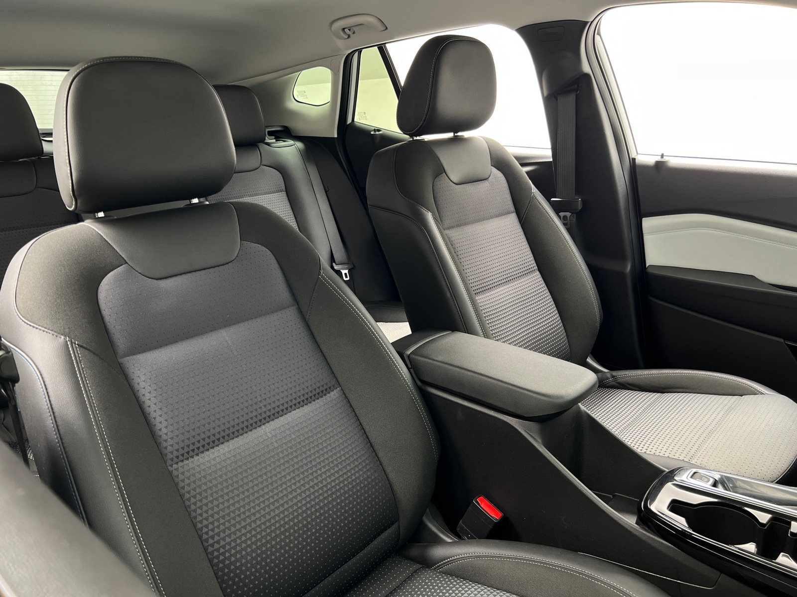 Thumbnail: 2025 Chevrolet Trax - 2