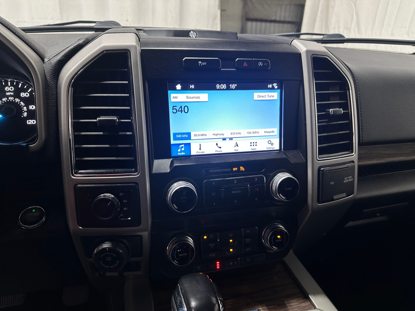 Thumbnail: 2019 Ford Econoline - 3