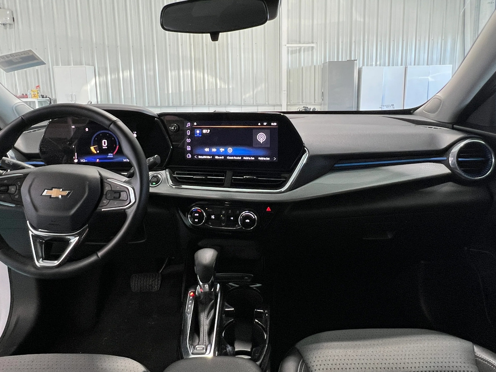 Thumbnail: 2025 Chevrolet Trax - 3