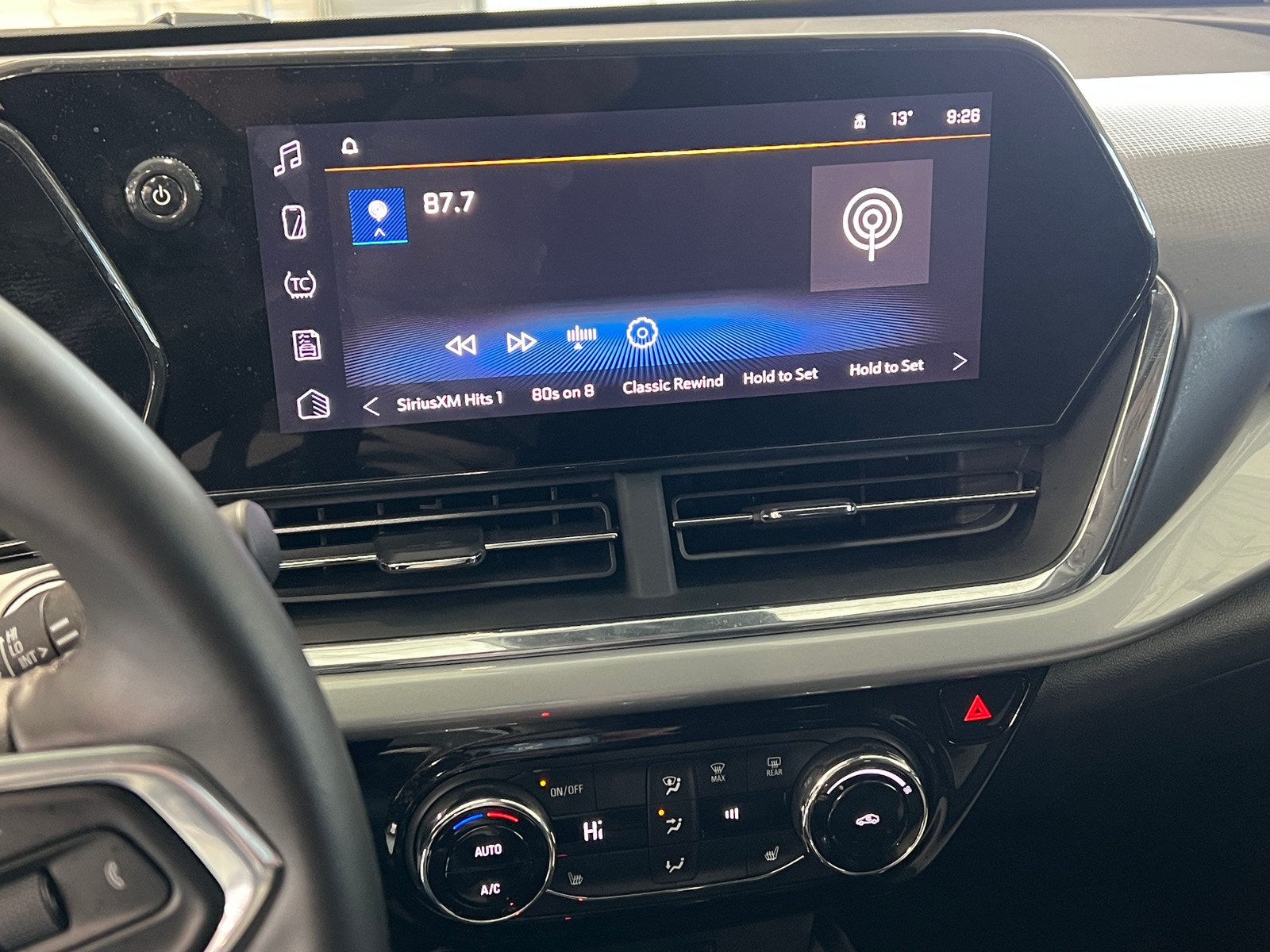 Thumbnail: 2025 Chevrolet Trax - 4