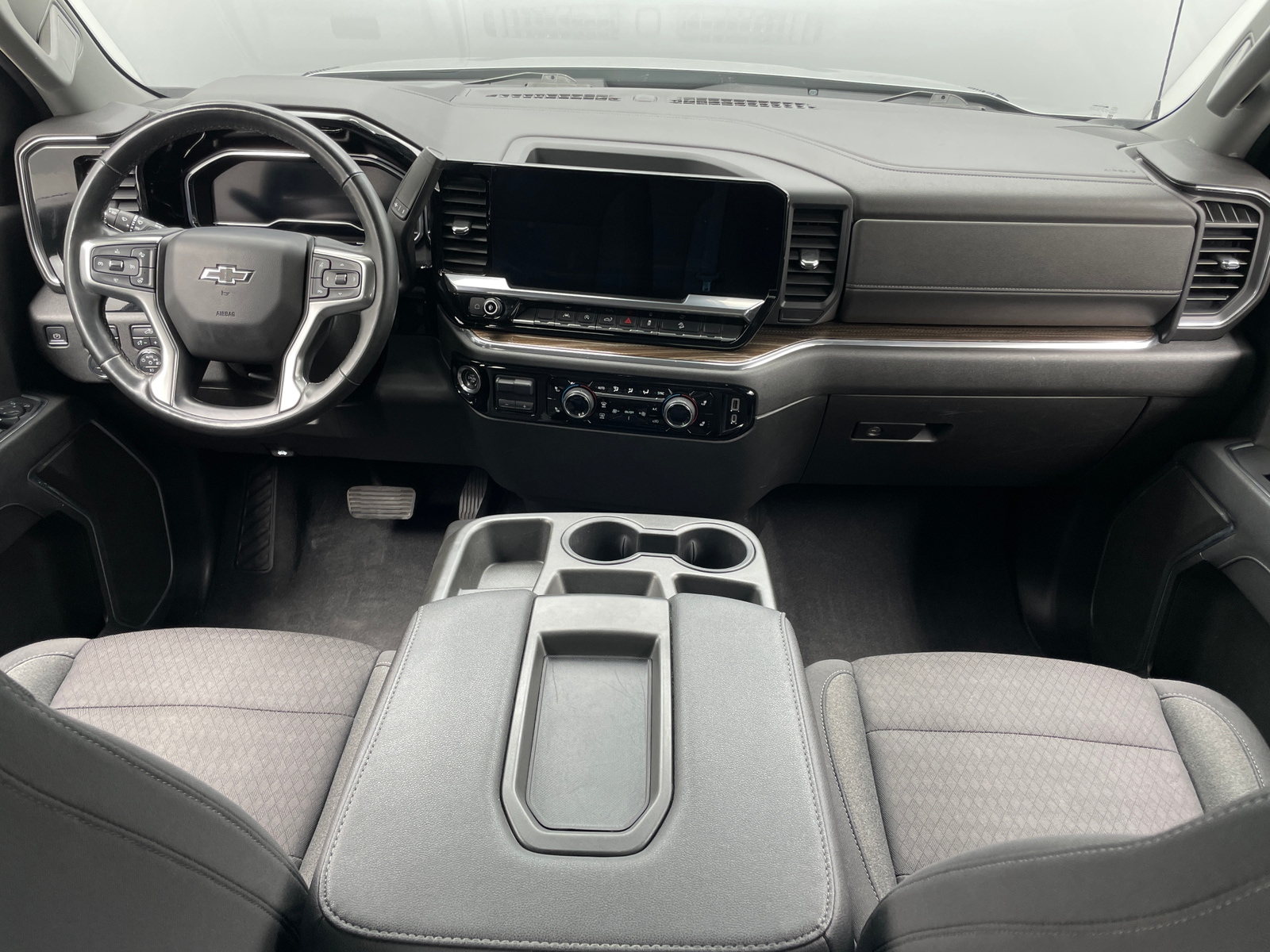 Thumbnail: 2023 Chevrolet Silverado 1500 - 3