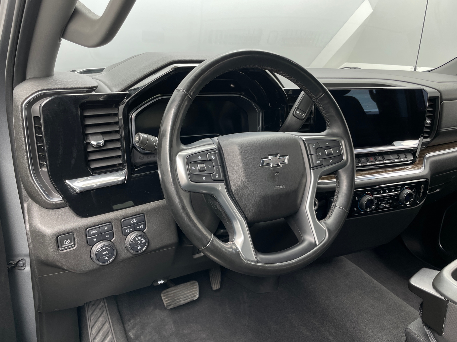 Thumbnail: 2023 Chevrolet Silverado 1500 - 5