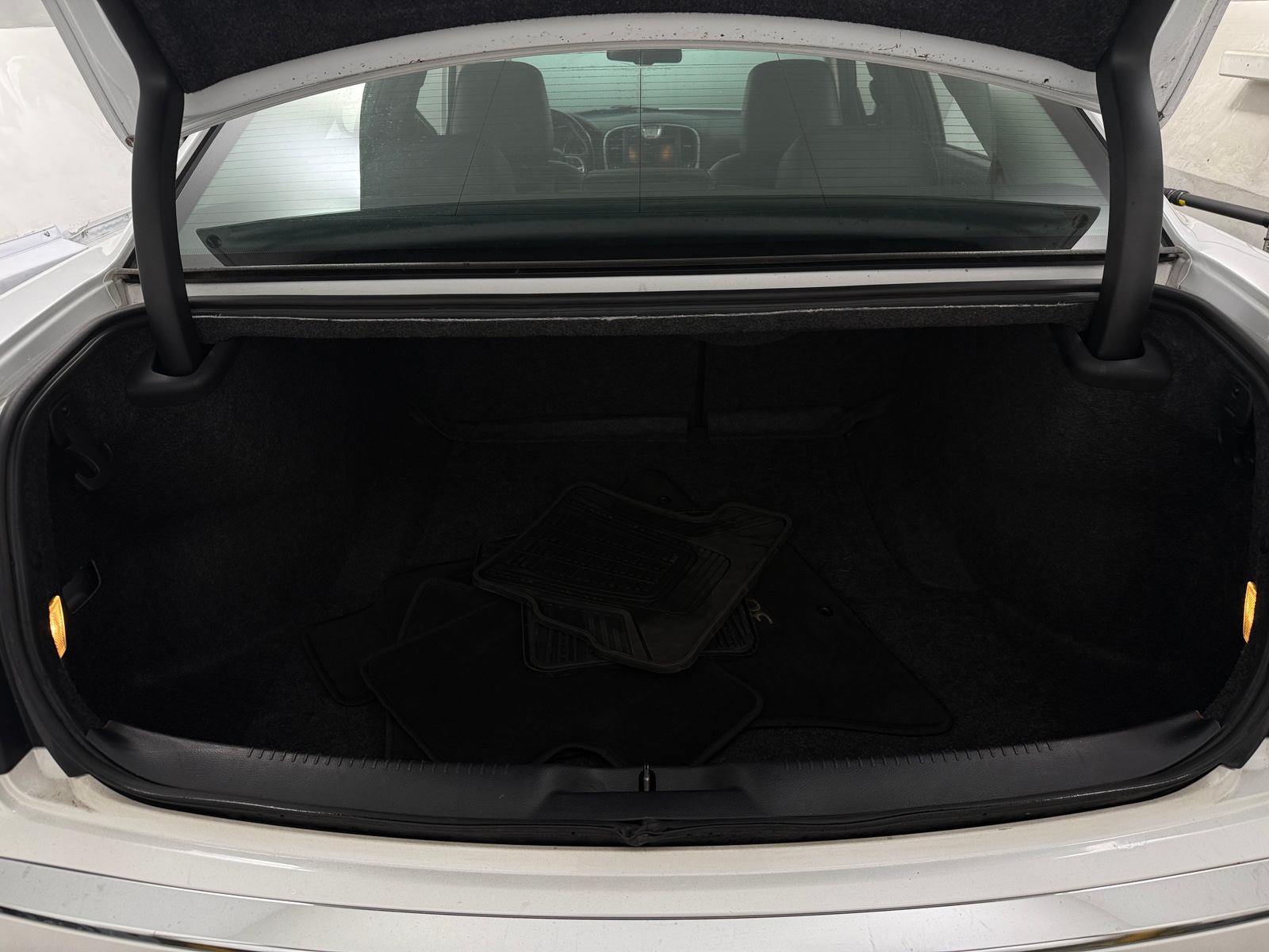 Thumbnail: 2015 Chrysler 300 - 6