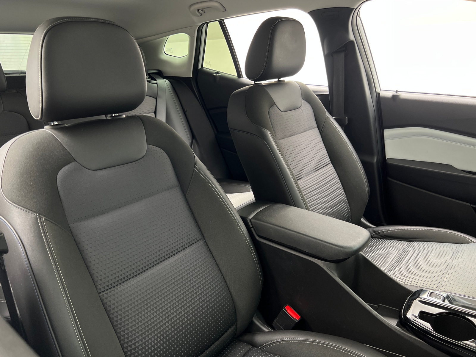 Thumbnail: 2025 Chevrolet Trax - 2