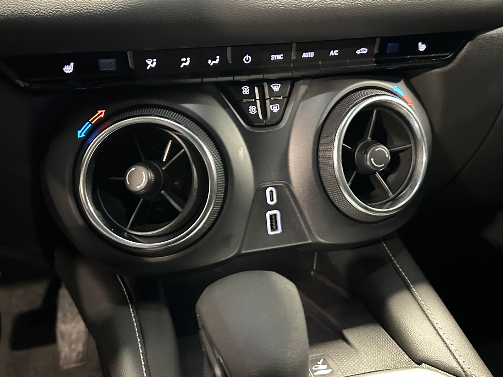 Thumbnail: 2024 Chevrolet Blazer - 4