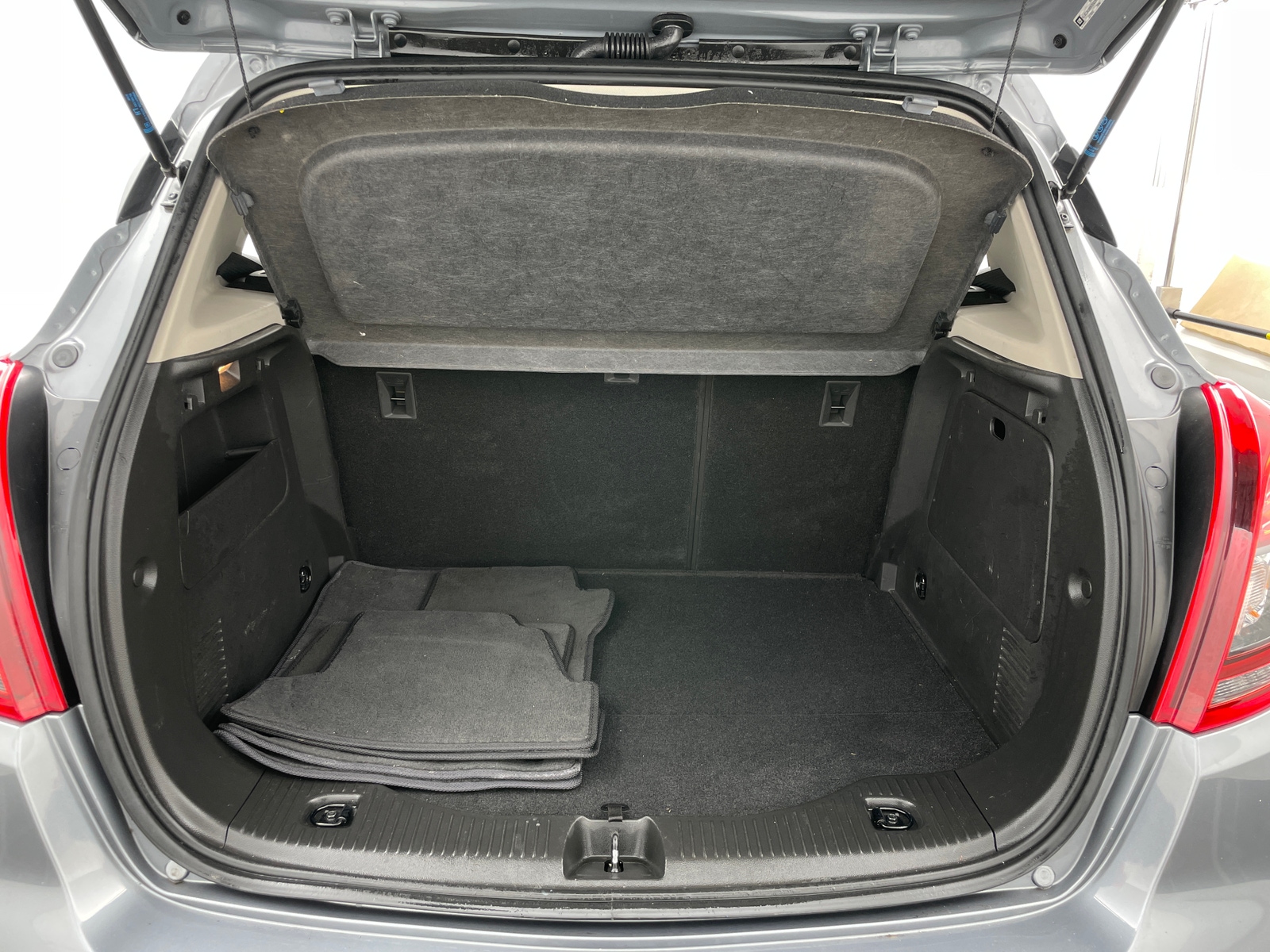 Thumbnail: 2019 Buick Encore - 7